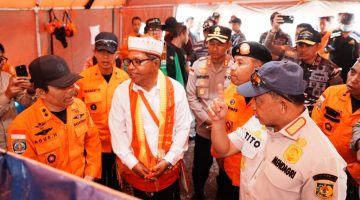 Tinjau Lokasi Terparah, Mendagri Minta Pemda Percepat Pendataan Dampak Gempa